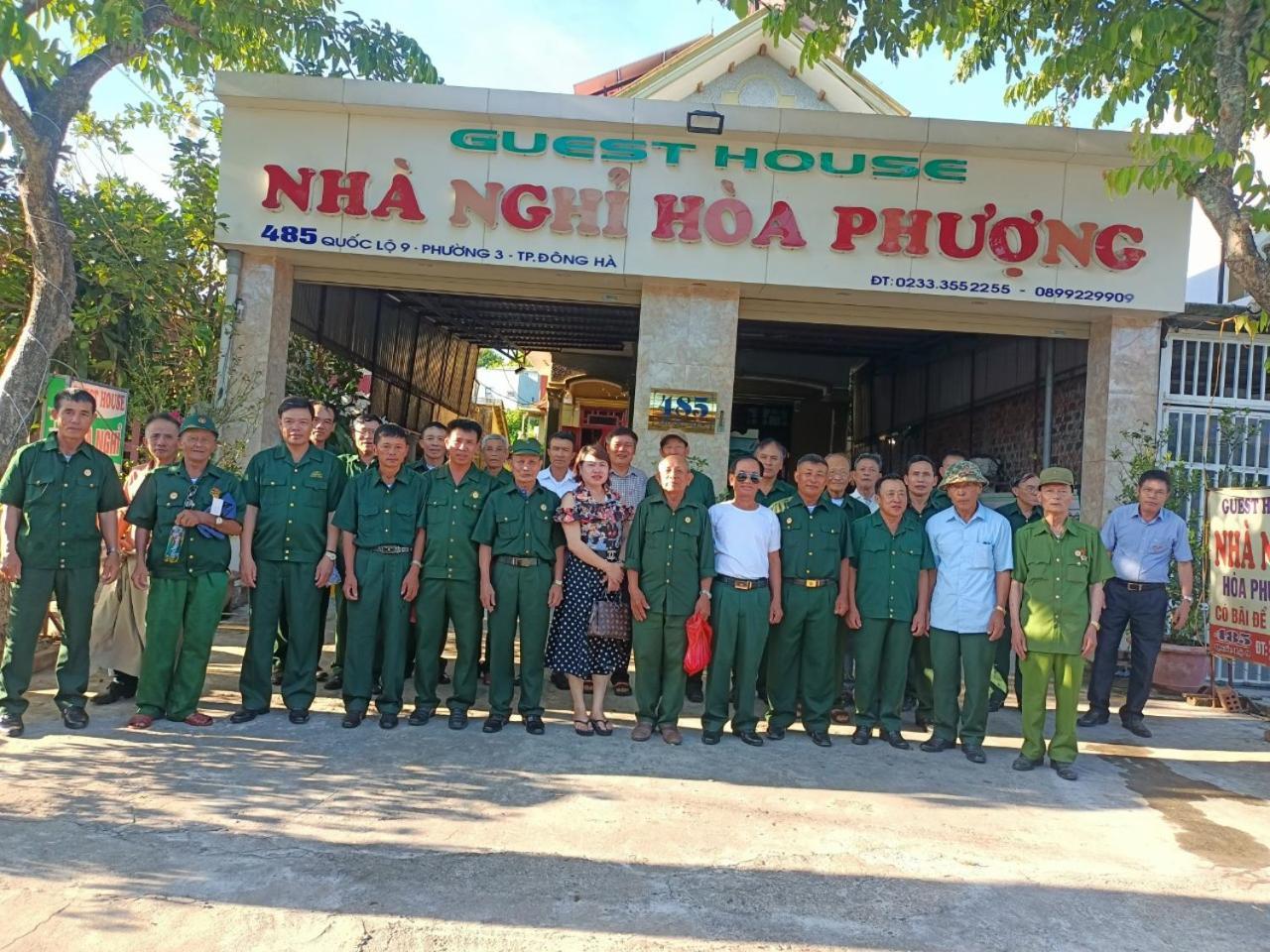 Hoa Phuong Guesthouse Dong Ha Exteriör bild