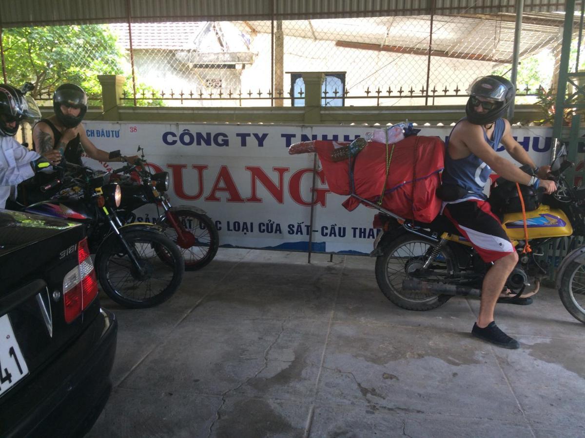 Hoa Phuong Guesthouse Dong Ha Exteriör bild