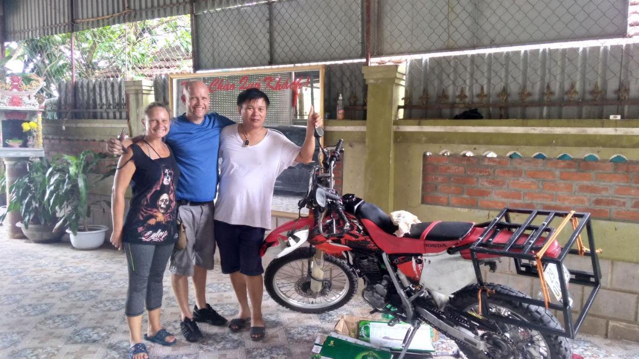 Hoa Phuong Guesthouse Dong Ha Exteriör bild